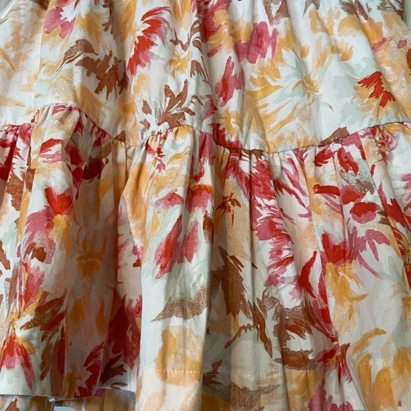 Abercrombie and Fitch Tiered Abstract Floral Mini Skirt Size Large - Picture 3 of 5